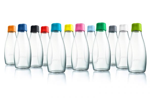 Designer Glasflasche mit verschiedenen Deckeln
