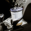 Thermo-Becher Steel`n Bamboo weiß im Auto